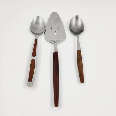 VINTAGE WOODEN HANDLED STAINLESS SERVING UTENSILS