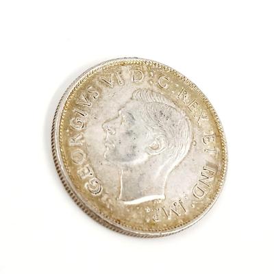1945 SILVER CANADIAN 50 CENT COIN