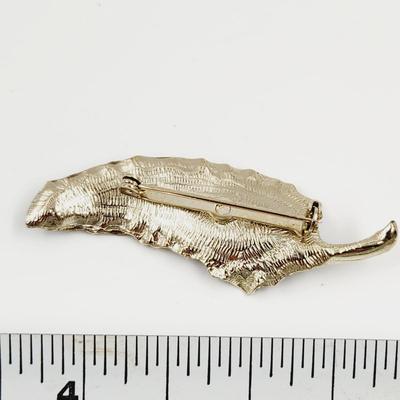 VINTAGE ANTIQUE FINISH LEAF W/ GLASS ACCENTS BROOCH