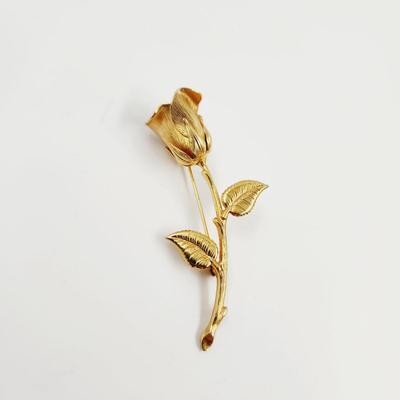 DETAILED GOLD TONED ROSE PIN