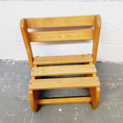 CUTE CHILDRENS WOODEN FOLDING STOOL