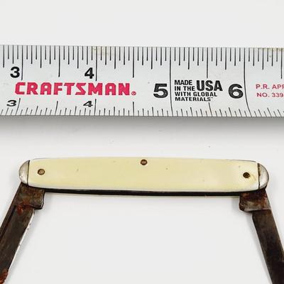 VINTAGE MOTHER OF PEARL HANDLE DOUBLE POCKET KNIFE