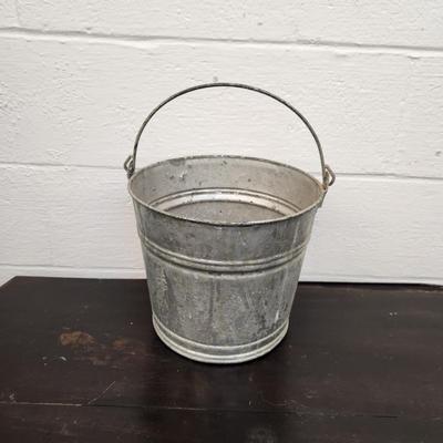 VINTAGE GALVANIZED PAIL