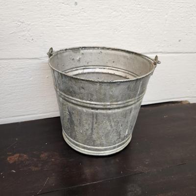 VINTAGE GALVANIZED PAIL