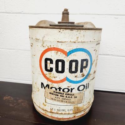 VINTAGE COOP METAL MOTOR OIL CONTAINER