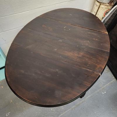 ANTIQUE SOLID WOOD DROP LEAF TABLE