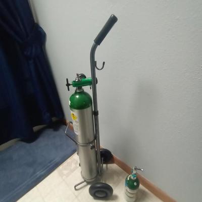 OXIGEN CYLINDER TANK WITH NEW DRIVE PORTABLE.CART