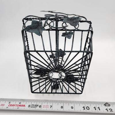 FUN WIRED METAL LEAF DESIGN BASKET