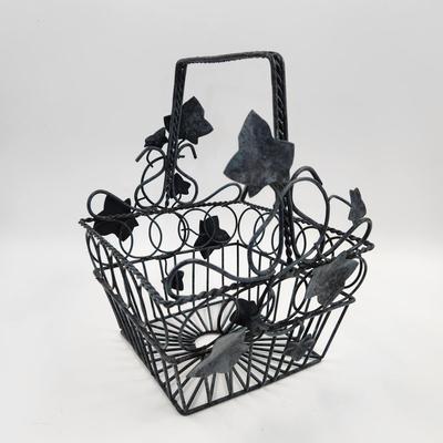 FUN WIRED METAL LEAF DESIGN BASKET