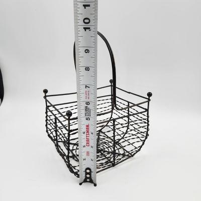 FUN METAL WIRED EGG GATHERING BASKET (OR FUN DECOR)