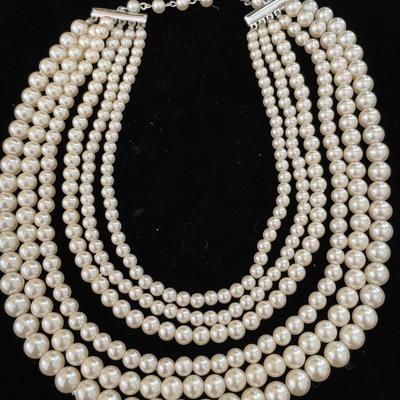LADIES PEARL STYLE NECKLACE