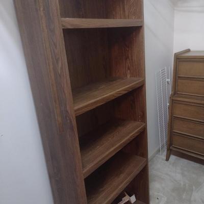 Laminate Wood Grain Finish Bookcase