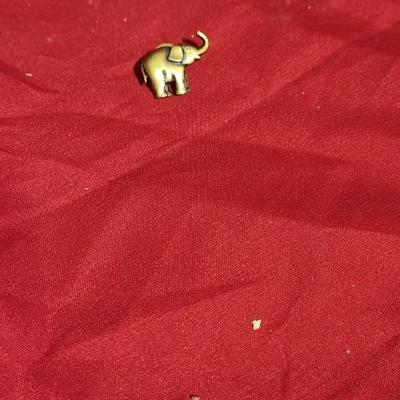 Elephant pin