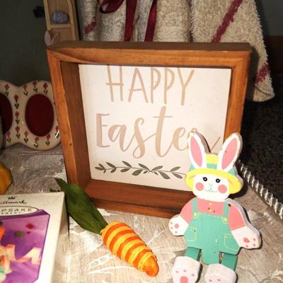 GREAT VARIETY OF EASTER DECORATIONS