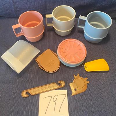 Tupperware Lot