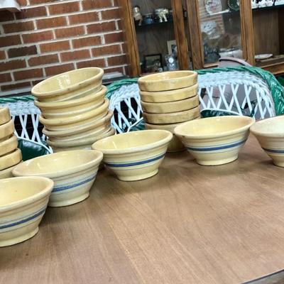 Walker Roemer Dairies milk carrier plus VTG hogshead cheese cups