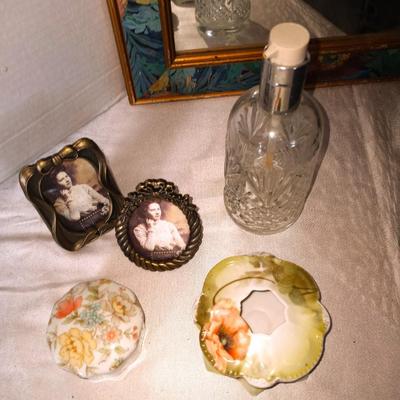 CARRY CASE-COLLECTABLE TRINKET BOXES-AND MORE