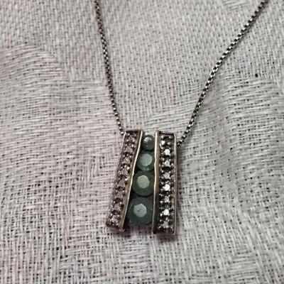Gorgeous Vintage Ross Simons Jade and Diamond 16" Italian 925 Necklace