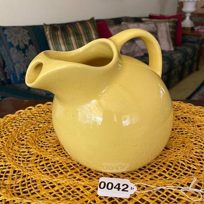 Vintage Yellow Gladding McBean Ice Lip Pitcher