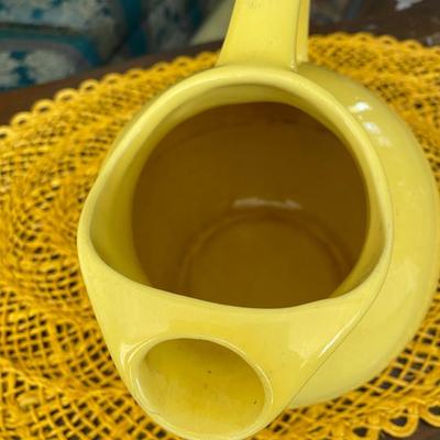 Vintage Yellow Gladding McBean Ice Lip Pitcher