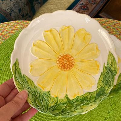 Kelvins Darling Vintage Sunflower Ceramics Plates
