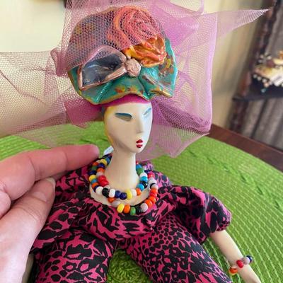 Cerri Art Doll Pouppe Millet with Colorful Floral and Gold Chair