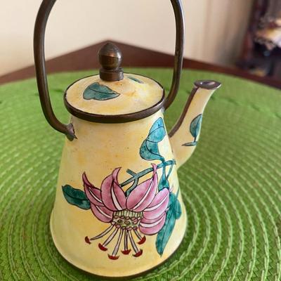 Empress Arts Enamel Teapot with Hummingbirds