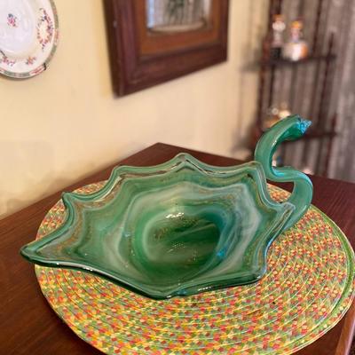 Midcentury Marbled Green Sooner Glass Swan Centerpiece