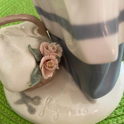 Lladro Porcelain Figurine by Sculptor Fulgencio