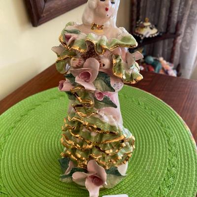 Beautiful Capodimonte Style Lady Figurine Signed Lilli