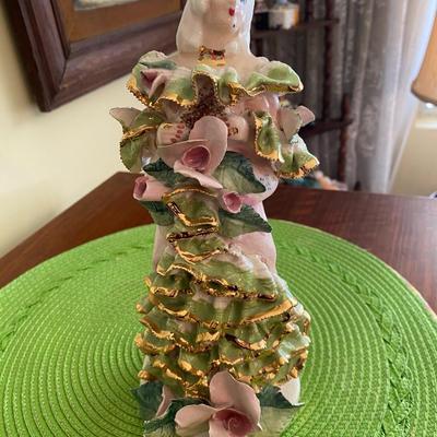 Beautiful Capodimonte Style Lady Figurine Signed Lilli