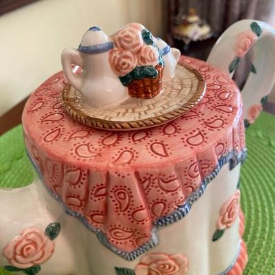 RARE Vintage High Tea Fitz and Floyd Pink and White Teapot
