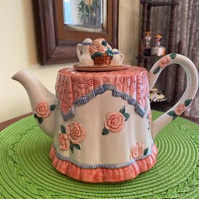RARE Vintage High Tea Fitz and Floyd Pink and White Teapot