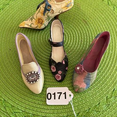 Multi Era Collectibe Miniature Shoes