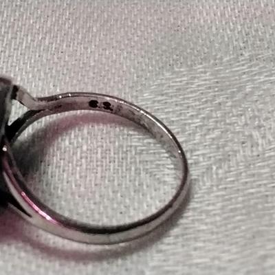 Vintage Mother of Pearl Signed K.W. (Sleeping Bear) Navaho 925 Ring Size 5