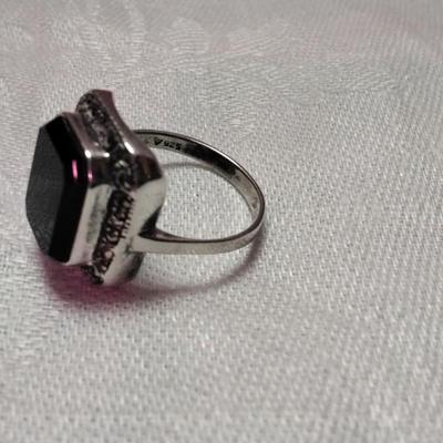 Stunning Onyx and Marcasite 925 Ring Size 7