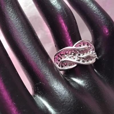 Beautiful Marcasite 925 Ring Size 7