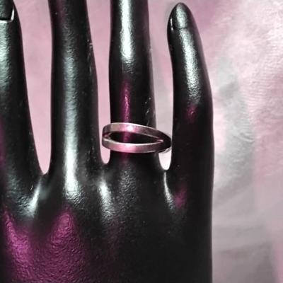 Heavy Unique Vintage 925 Band Size 7