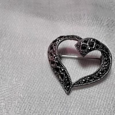 Vintage Classy Onyx and Marcasite 925 Brooch/Lapel Pin