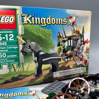 Retro Lego Kingdoms 7949 Prison Carriage Rescue Set