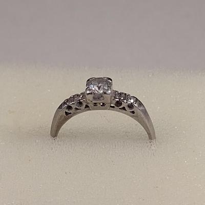 Platinum Diamond Ring with Diamond Chip Channel Set Accents 3.7 grams Size 7.75