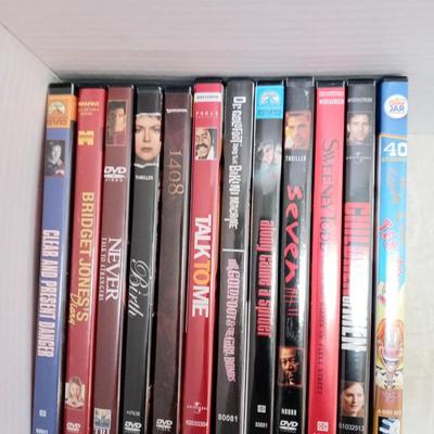 Family Movies more DVD LOT (12) Vintage Collectibles