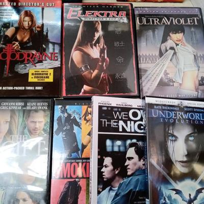 Family Movies more DVD LOT (12) Vintage Collectibles