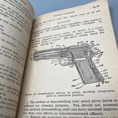 Vintage 1941 War Department Basic Field Manual Soldiers Handbook War Memorabilia