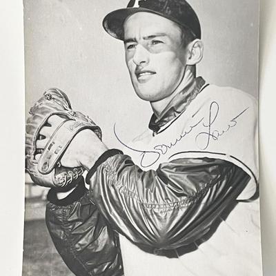 Pittsburgh 
Pirates Vern Law signed photo