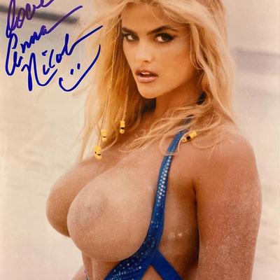 Anna Nicole Smith signed photo