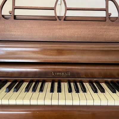 Vintage 1953 Kimball French Provincial Style Upright Spinet Piano with Piano Bench HUNTINGTON BEACH