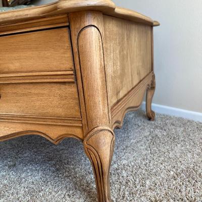 1960s French Provincial Maple Side Table Broyhill HUNTINGTON BEACH