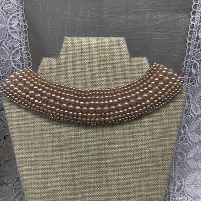 Vintage Beaded Collar | EstateSales.org