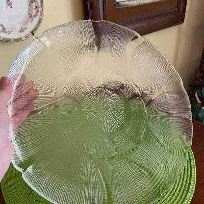 Clear Glass Refined Fleur Torte Platter by Arcoroc 